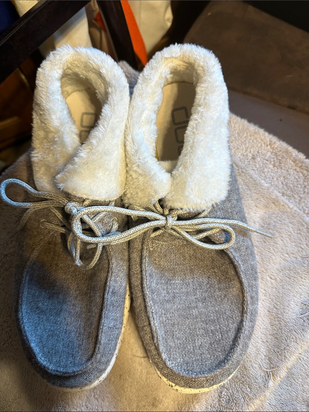 Cozy Hey Dude Faux-Shearling Lined Gray Lace-Up Flats